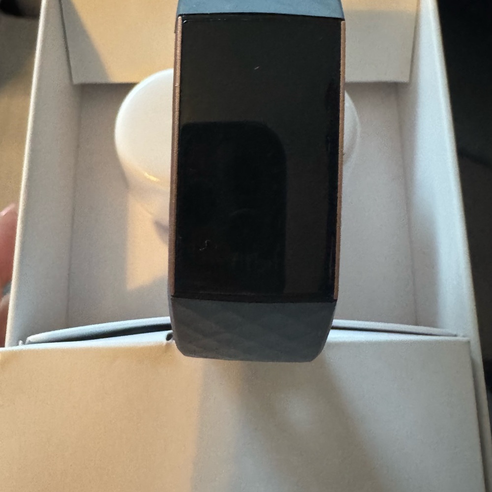 Fitbit Charge 3 Fitness/Activity Tracker- Rose Gold - Picture 3 of 3